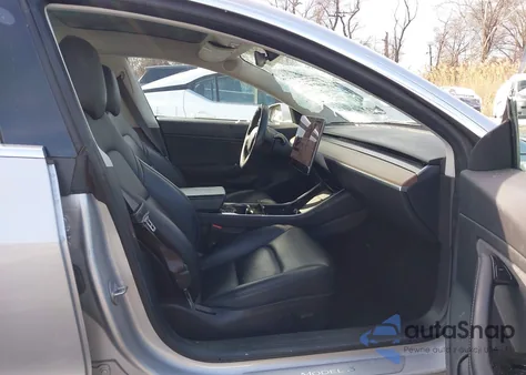 2018 Tesla Model 3 Long Range/Performance из США, поврежденный, VIN 5YJ3E1EB6JF065064